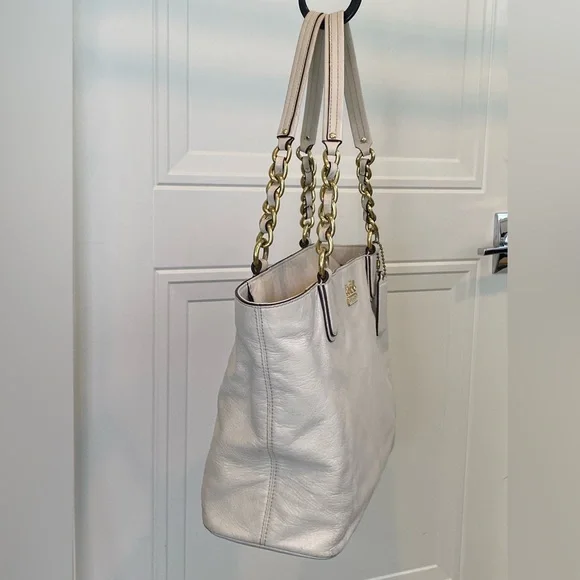 Coach Ivory Leather Tote with Gold Chain and Leather Straps Retail Style 20466 - Picture 2 of 16